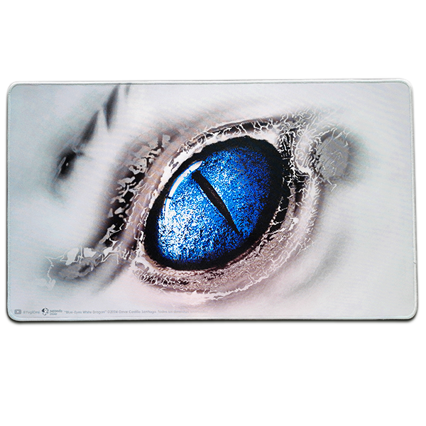 Playmat con el ojo del Blue Eyes White Dragon